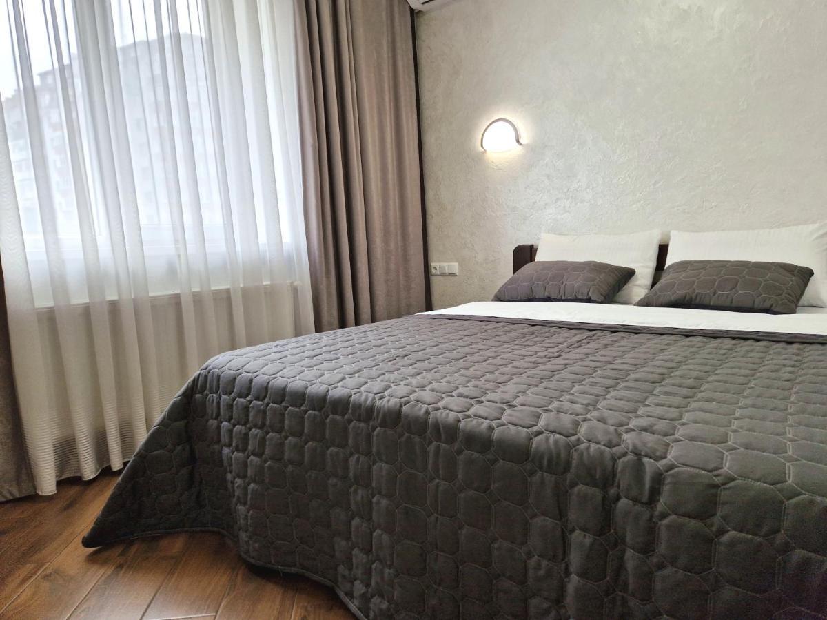 Apartment On Belvedere Ivano-Frankivsk Exterior photo