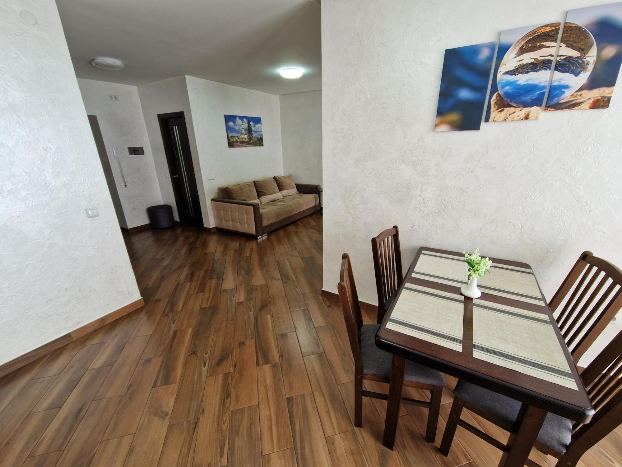 Apartment On Belvedere Ivano-Frankivsk Exterior photo